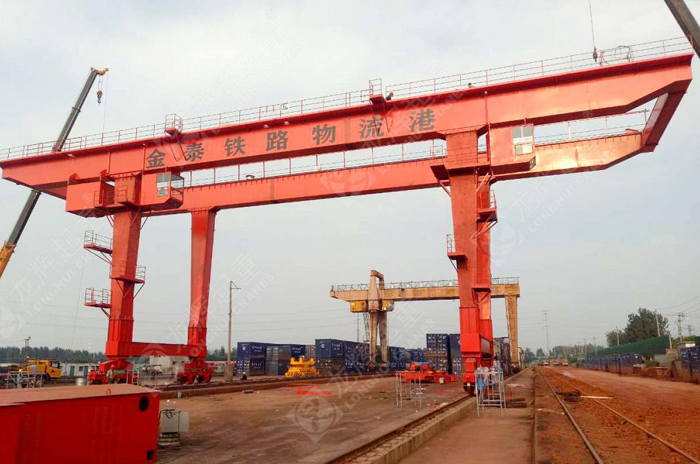 金泰物流鐵路貨運(yùn)軌道式集裝箱